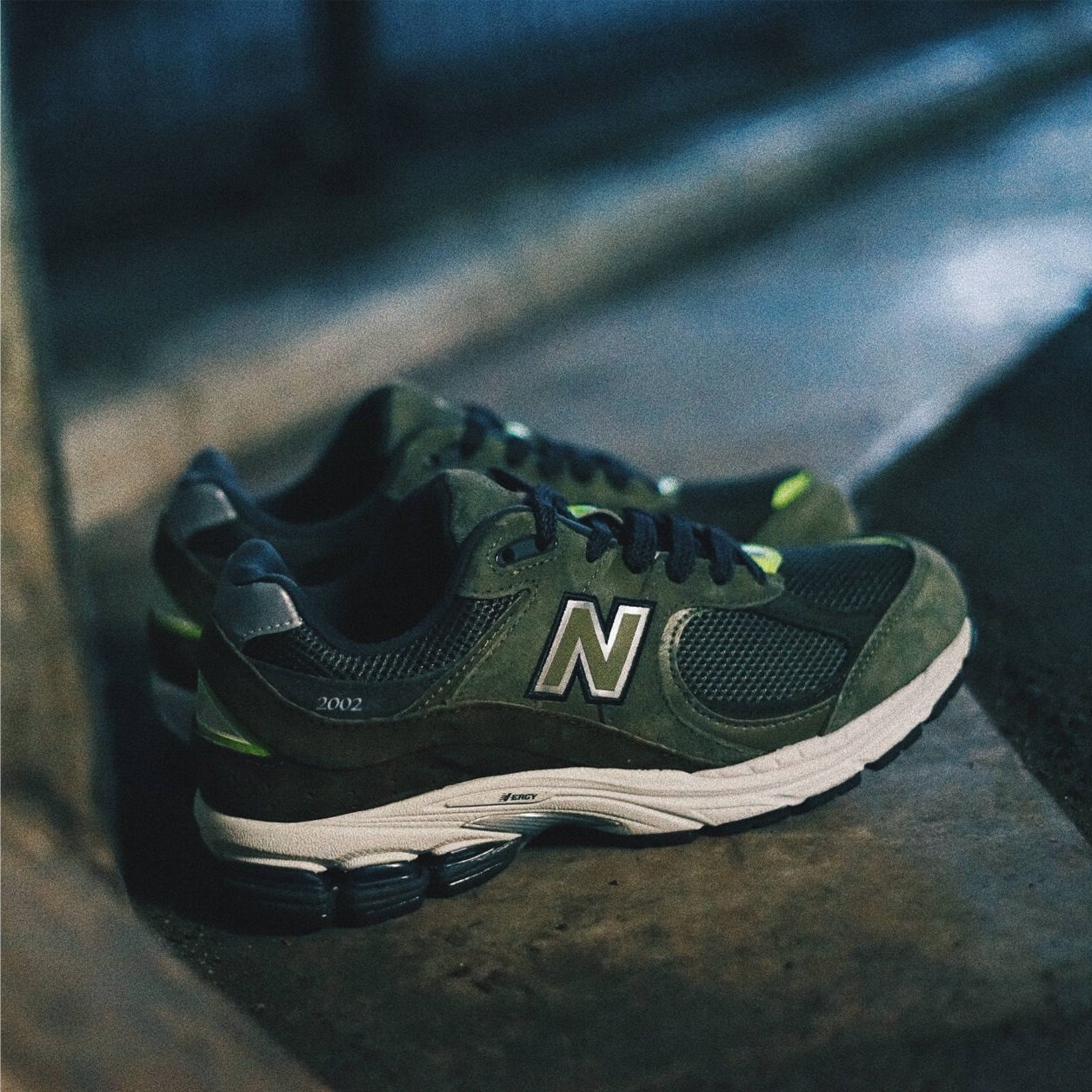 new-balance-ml2002rg-camo-green-release-20210312