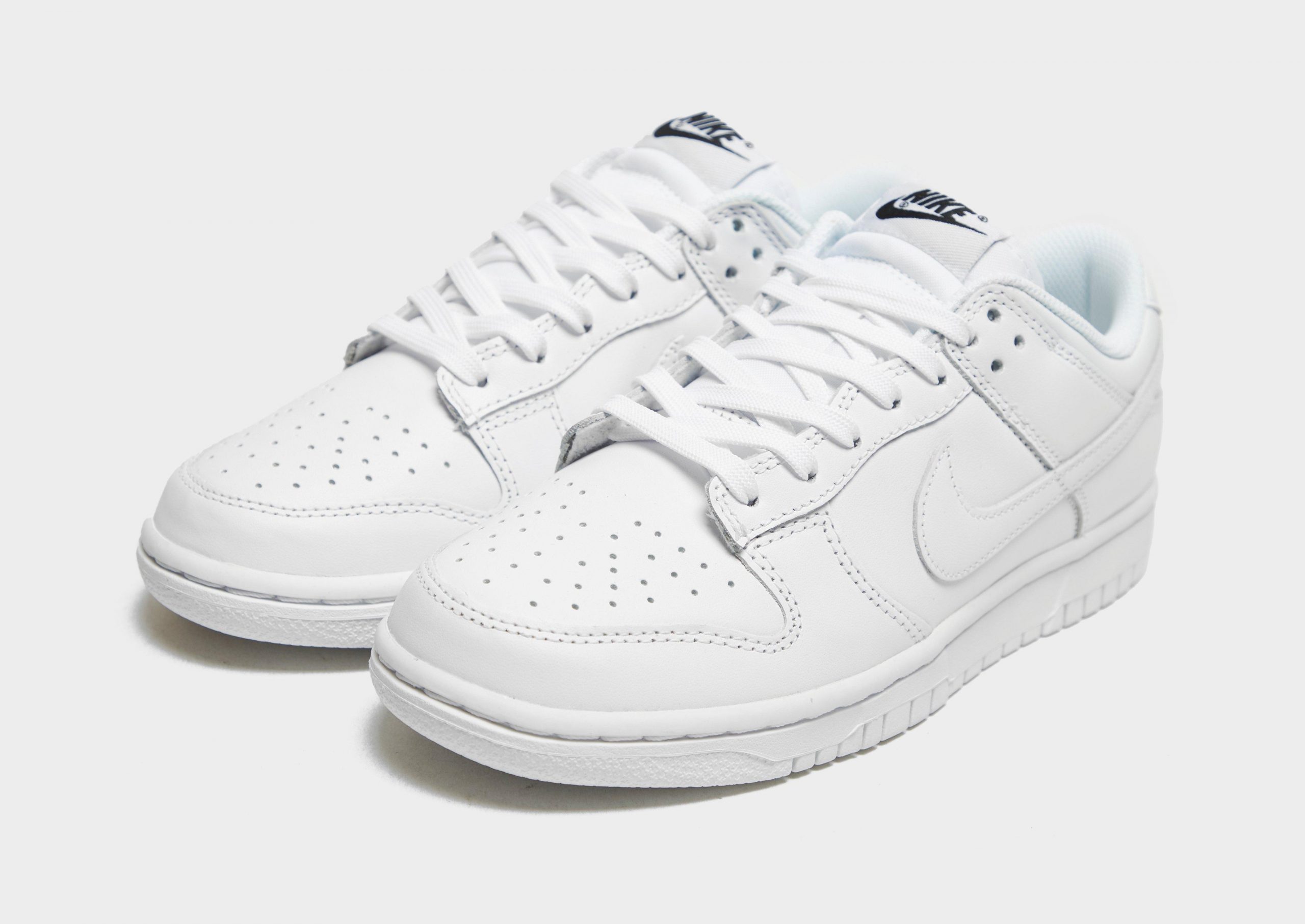nike-dunk-low-triple-white-release-2021-summer