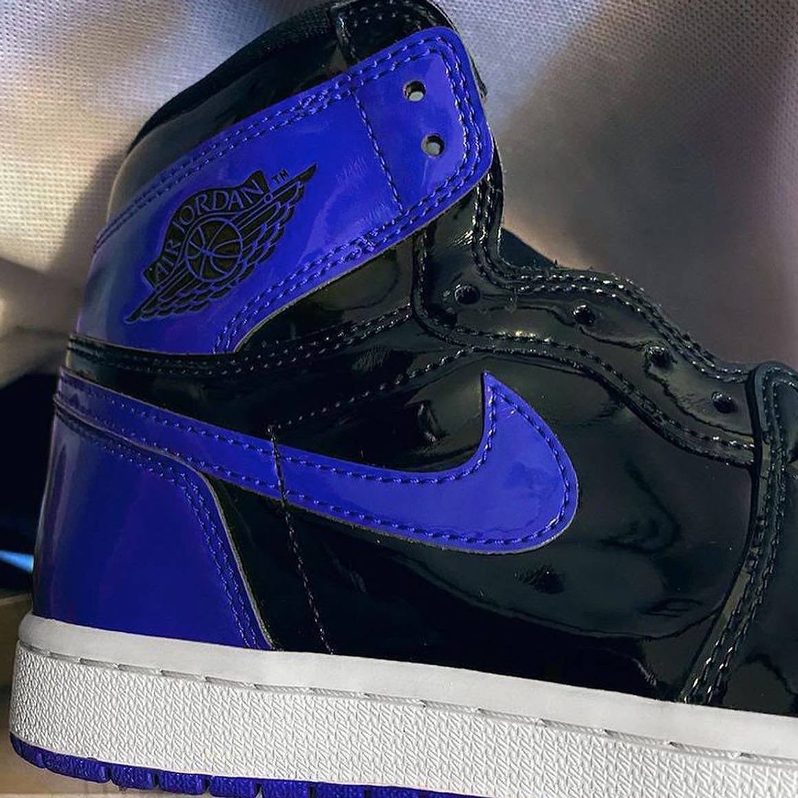 nike-air-jordan-1-retro-high-og-patent-royal-release-2022