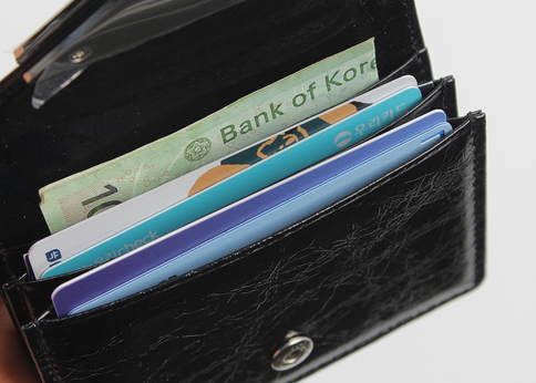 いま新しい財布はアコーディオンタイプ! おすすめの韓国ブランド&知るひとぞ知る有名ブランド7選