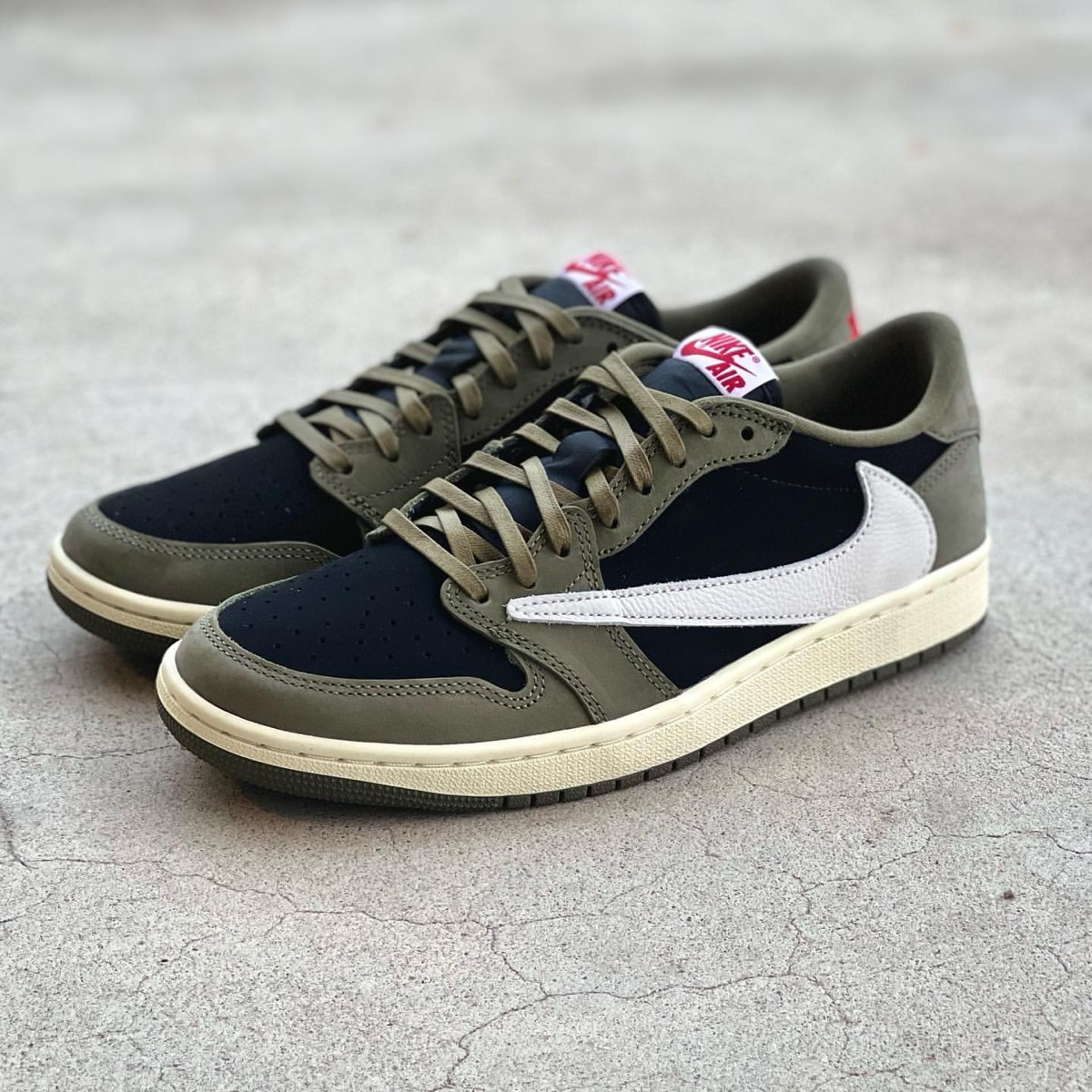 aj1 トラヴィススコット NIKE オリーブ 9月12日発売、トラビス・スコット × ナイキ AJ1 ブラック
