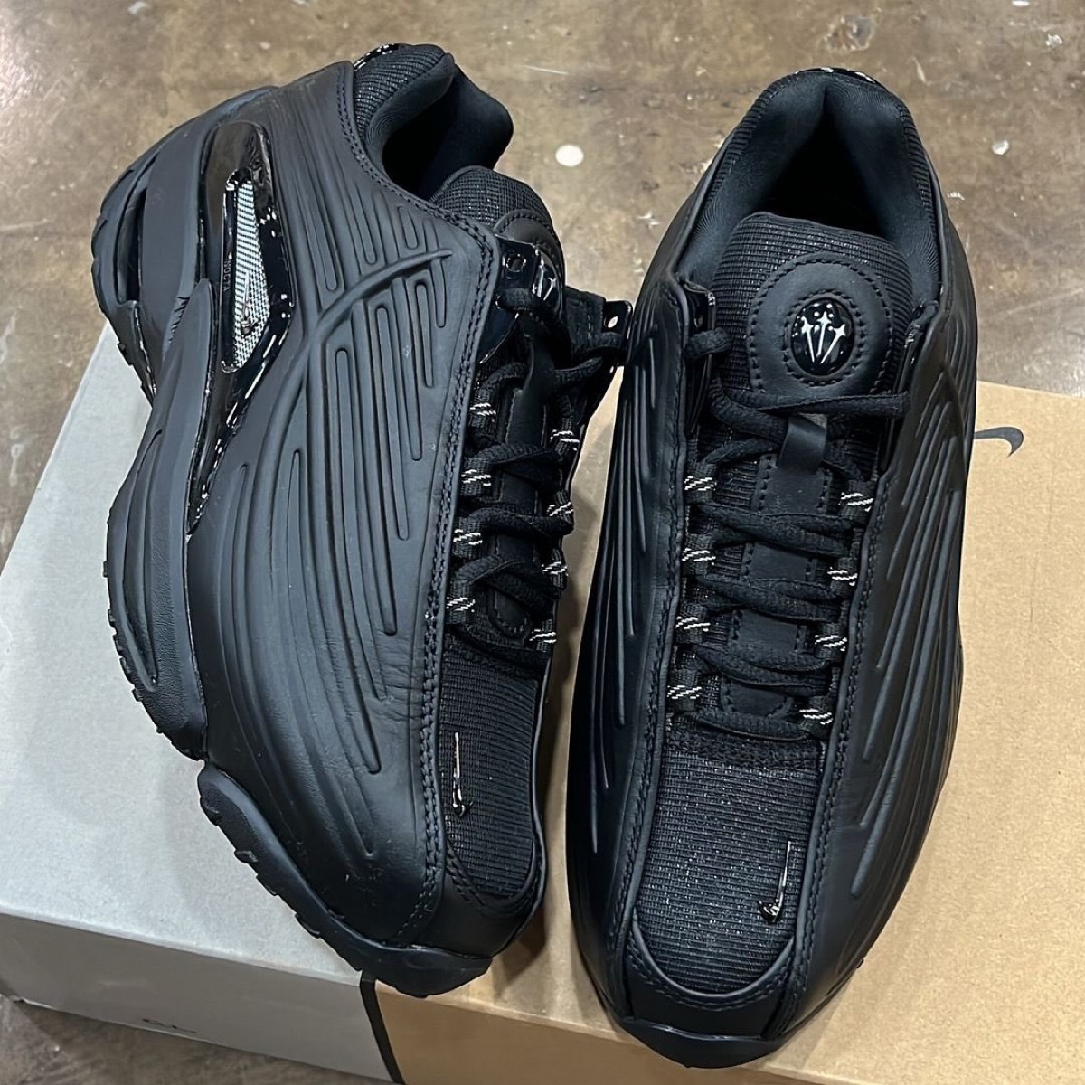 NOCTA × Nike Hot Step 2 “Black/Gunmetal”が国内9月28日に発売 